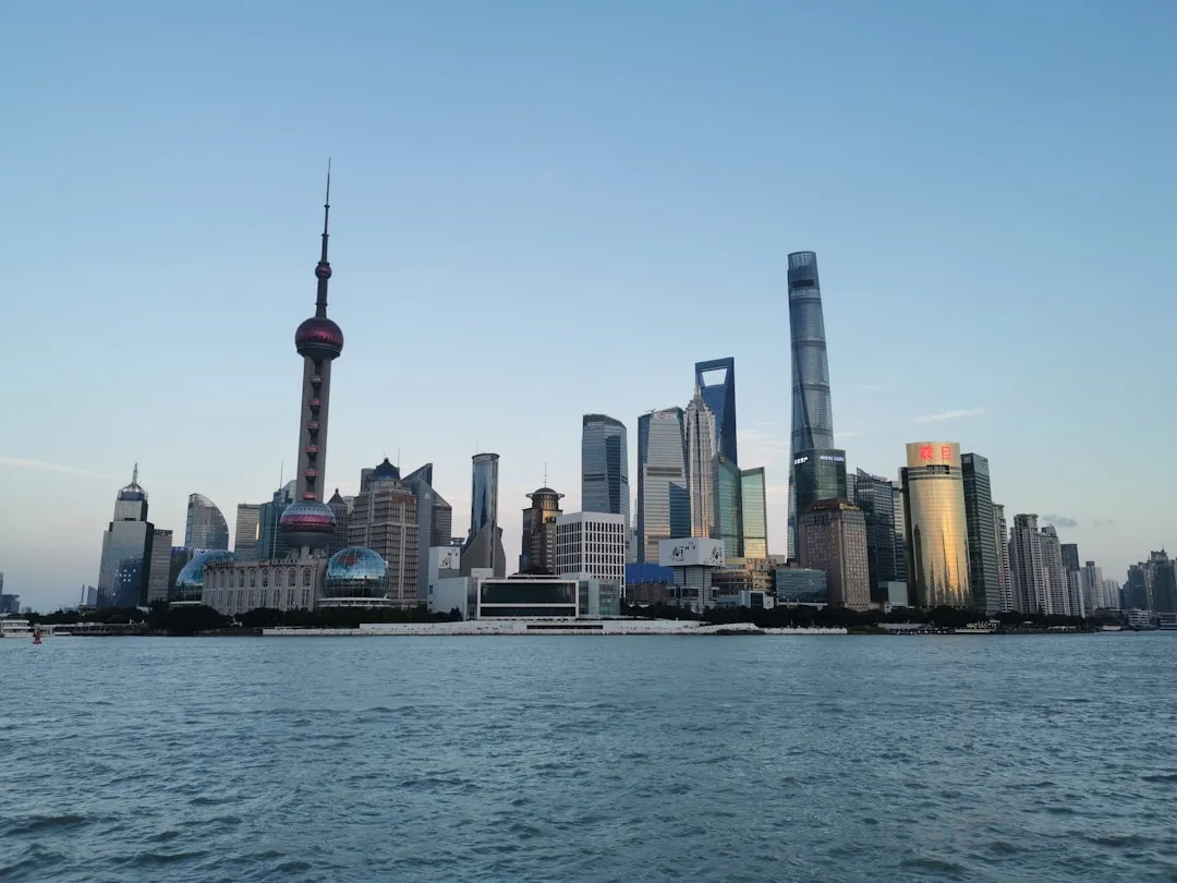 枝江科�数字化平台建设：企业数据治理与系统集成实践